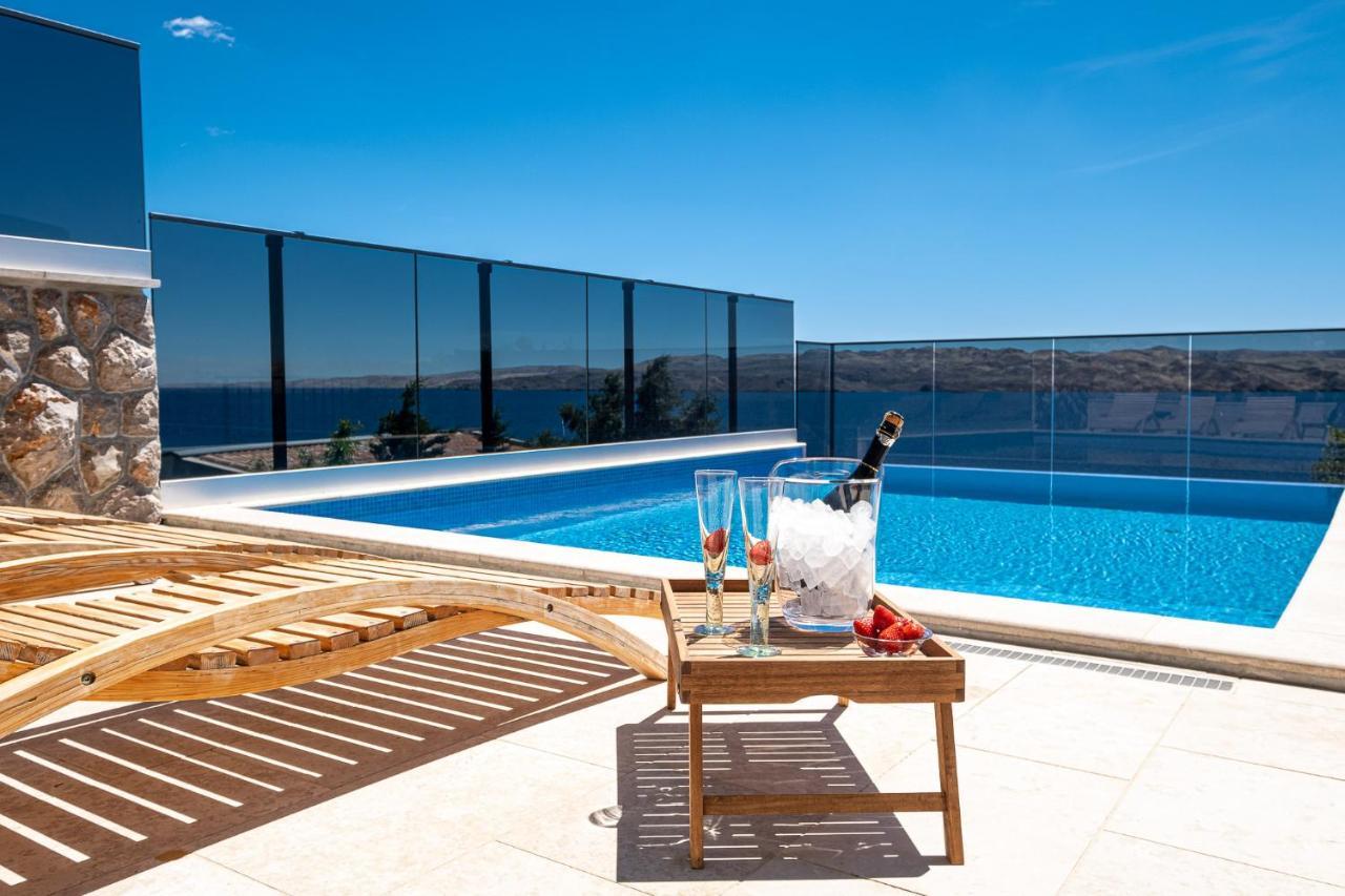 Apartment Matea With Pool And Sea View *