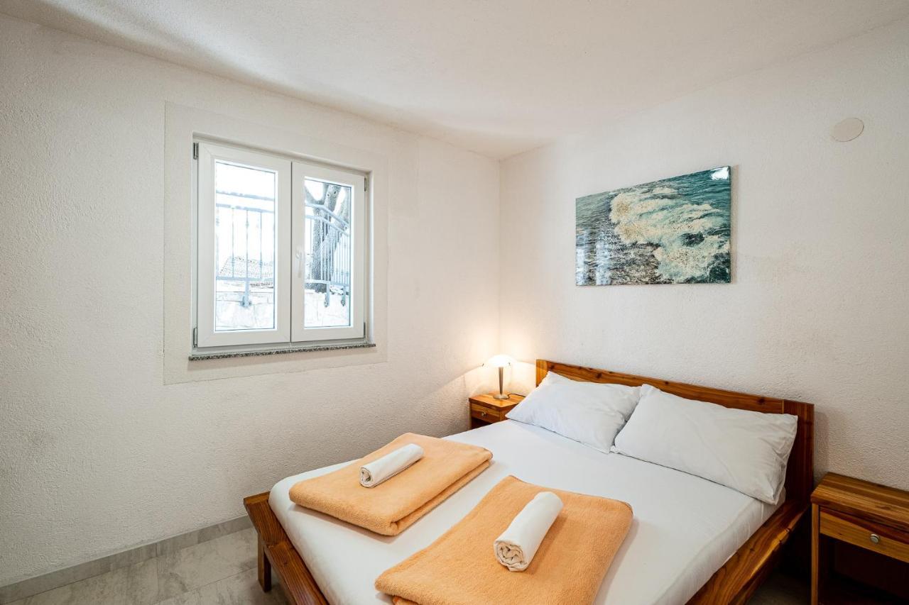 Matea With Pool And Sea View Apartment *