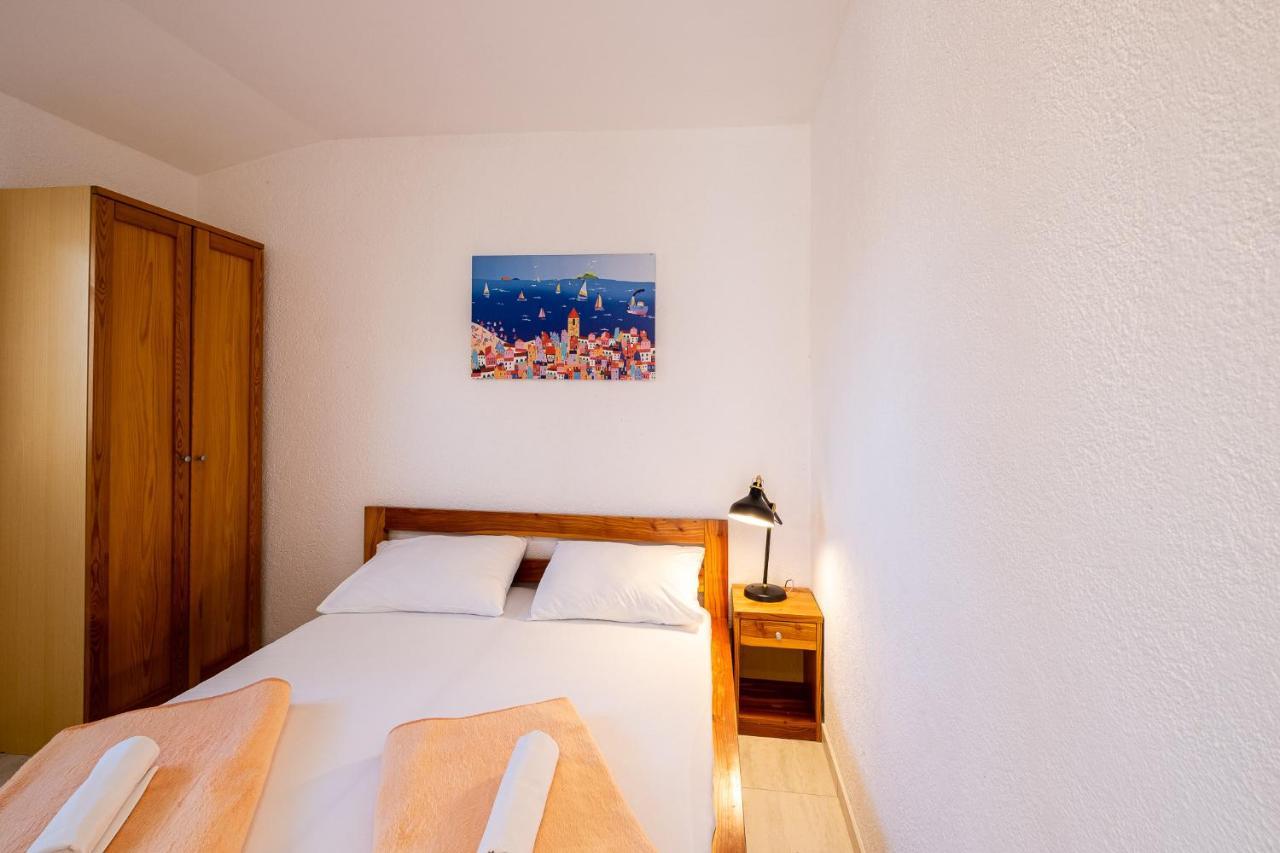 Apartment Matea With Pool And Sea View *