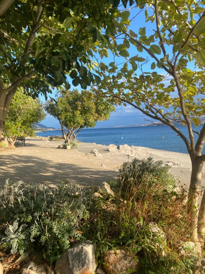Appartement Matea With Pool And Sea View